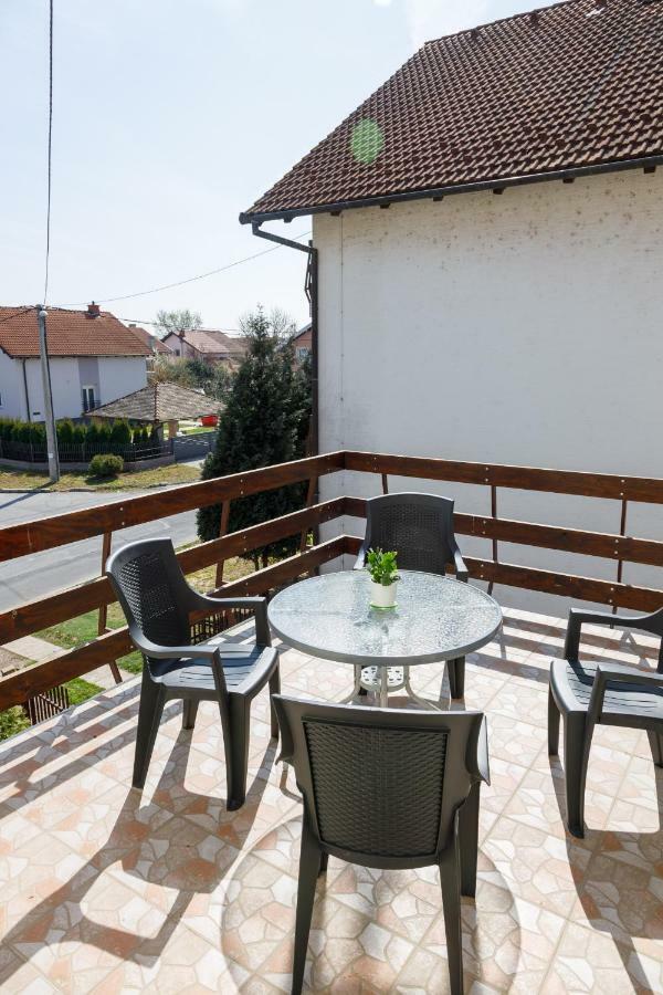 Apartmani Maraton Vukovar Extérieur photo