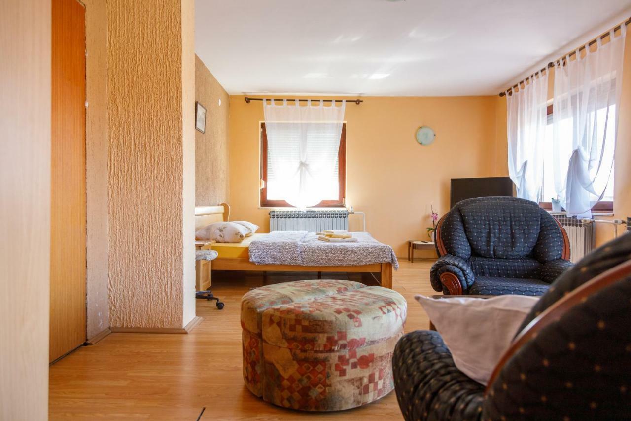 Apartmani Maraton Vukovar Extérieur photo